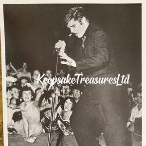 ELVIS PRESLEY  Memphis Commercial Appeal 1st Series 8 Rare Photos  Mint ! Vintage ! Ultra~RARE !