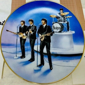 The BEATLES "Live in Concert" Plate 1991 Delphi 1st Edition New In Box, Mint, w/Certificate