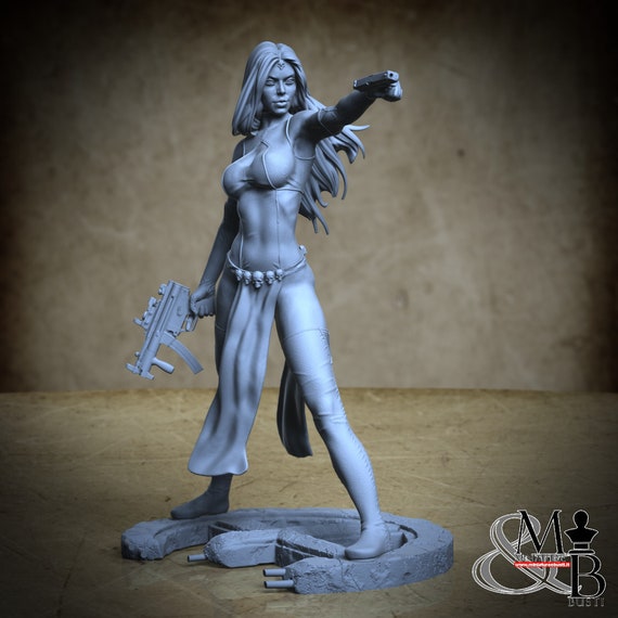 Body changer girl, miniature to assemble and color, in resin