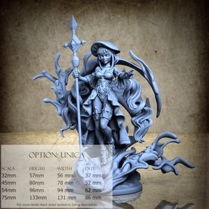 Puede incluir: Figurilla gris detallada de una mujer con un atuendo de fantasía, sosteniendo un bastón con una parte superior en forma de diamante. La figurilla mide aproximadamente 13,3 cm de alto y 13,1 cm de ancho. La base tiene un diseño orgánico detallado. El texto "OPTION: UNICA" es visible.