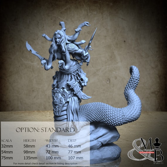 Gorgon Scynthia, miniature to assemble and color, in resin