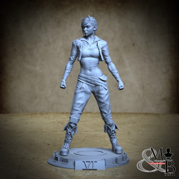 Girl fighter of the turnament, miniatura da assemblare e colorare, in resina