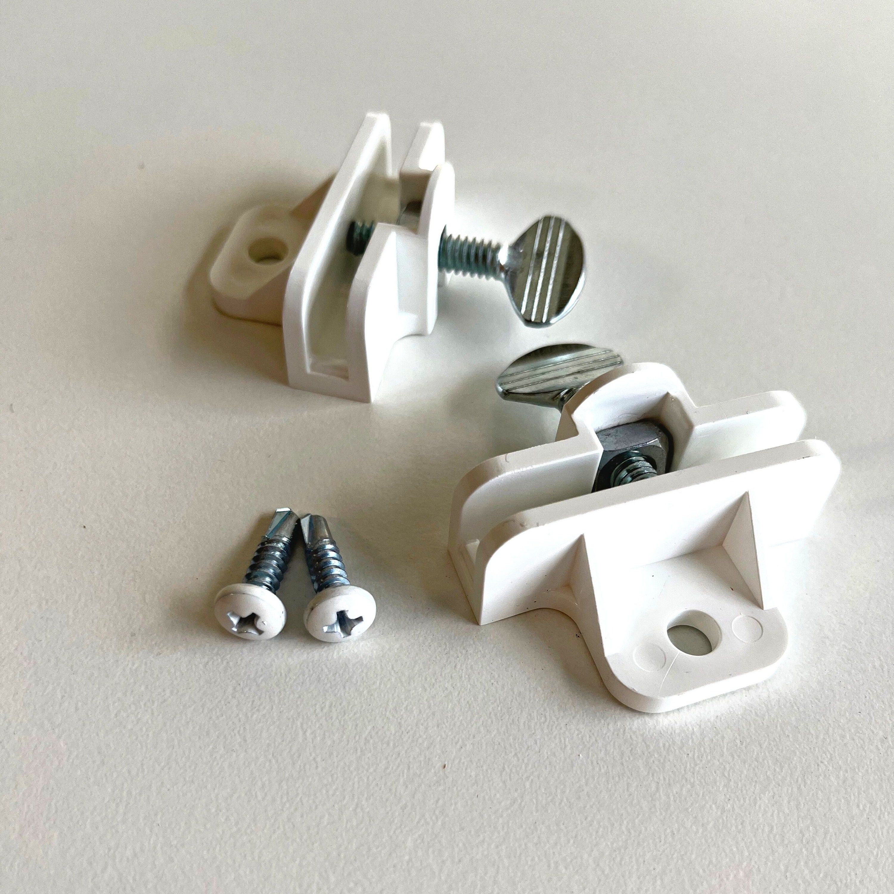 Sign Rider Clips - Pack of 20 Clips - Sign Bracket Holds Coroplast ...