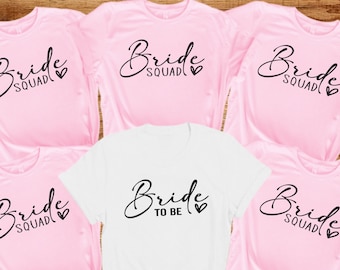 Magliette personalizzate per l&#39;addio al nubilato Bride Squad. Magliette per l&#39;addio al nubilato, Team Bride, Camicie per la festa nuziale, Magliette per l&#39;addio al nubilato. Top per matrimonio per l&#39;addio al nubilato. E4