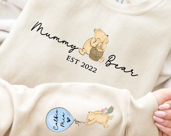 Mummy Bear Sweatshirt. Personalised Mum Sweatshirt with children&#39;s names. Winnie the Pooh Sweatshirt  gift for Mum. Mama Bear Jumper.