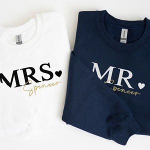 Mr & Mrs Sweatshirts, Newlywed Gift, Wifey Sweatshirts, Hubby Sweatshirts, Just Married, Bride and Groom Gift. Wedding Sweaters.