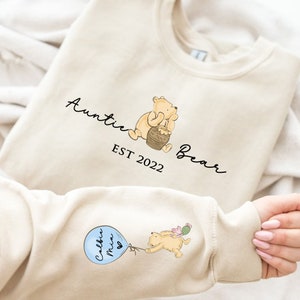 Auntie Sweatshirt. Personalised Auntie Bear Sweatshirt with children's names. Winnie the Pooh Sweatshirt gift for Auntie. Aunt Jumper. image 1