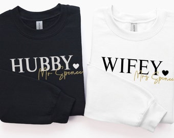 Hubby and Wifey Sweatshirts, Newlywed Gift, Wifey Sweatshirts, Hubby Sweatshirt, Just Married, Bride and Groom Gift. Wedding Sweaters