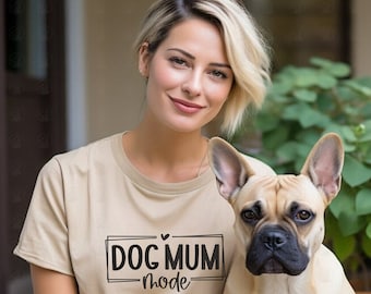 Dog Mum Tshirt. Personalised dog mama T-shirt. Special gift for the dog lovers. Pet mum. Pet lover tshirt.
