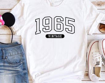 60th Birthday t shirt for her. Personalised 60th Birthday gift for, best friend, wife, daughter. Vintage 1965 birthday outfit.