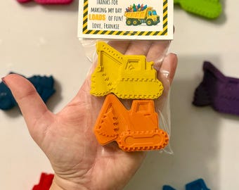 Giz de cera para lembrancinha de festa com tema de caminhões de construção