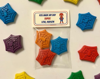 Pastelli a forma di personaggio di Spiderman per feste di compleanno