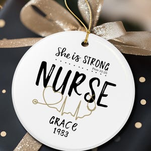 Personalisierte Krankenschwester Ornament: Sprüche 31 Christliche Schrift Geschenk, Name & Datum