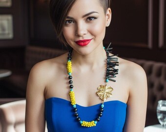 Statement necklace haute couture dramatic luxury big bold elegant classy modern unique socialite high end sophisticated summer