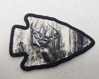 Deer Hunting Arrowhead Patch – Buck Patch for Hats Jackets and Vests – Vintage Deer Hunter Patch for Hunting Gear and Outdoor Gifts