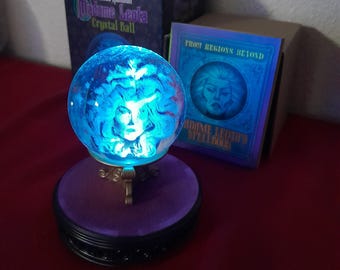 Haunted Mansion Madame Leota Kristallkugel: Licht- und Klangzauberbuch (3,5" x 3")