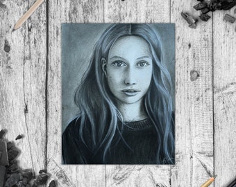 Retrato original a carboncillo hecho a mano: Dibujo contemporáneo de una mujer, pieza única para decorar la pared.