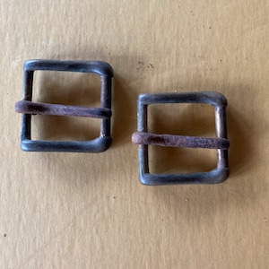 Brass belt buckle