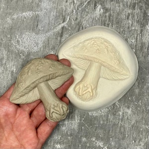 Amanita Mushroom - Large - Sprig Mold (1-Piece)