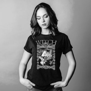 T-shirt à l'esthétique gothique sorcière, vêtements alternatifs gothiques et sorcières pour hommes et femmes, cadeaux de sorcières uniques image 6