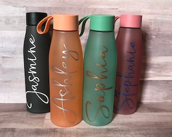 Personalized Water Bottle With Lid, Bridesmaids Gifts, Personalized Gift, Teacher Gift Custom water bottle Name Water Bottle, Bachelorette
