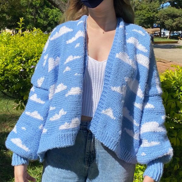 Winter cardigan with clouds (knitting pattern)