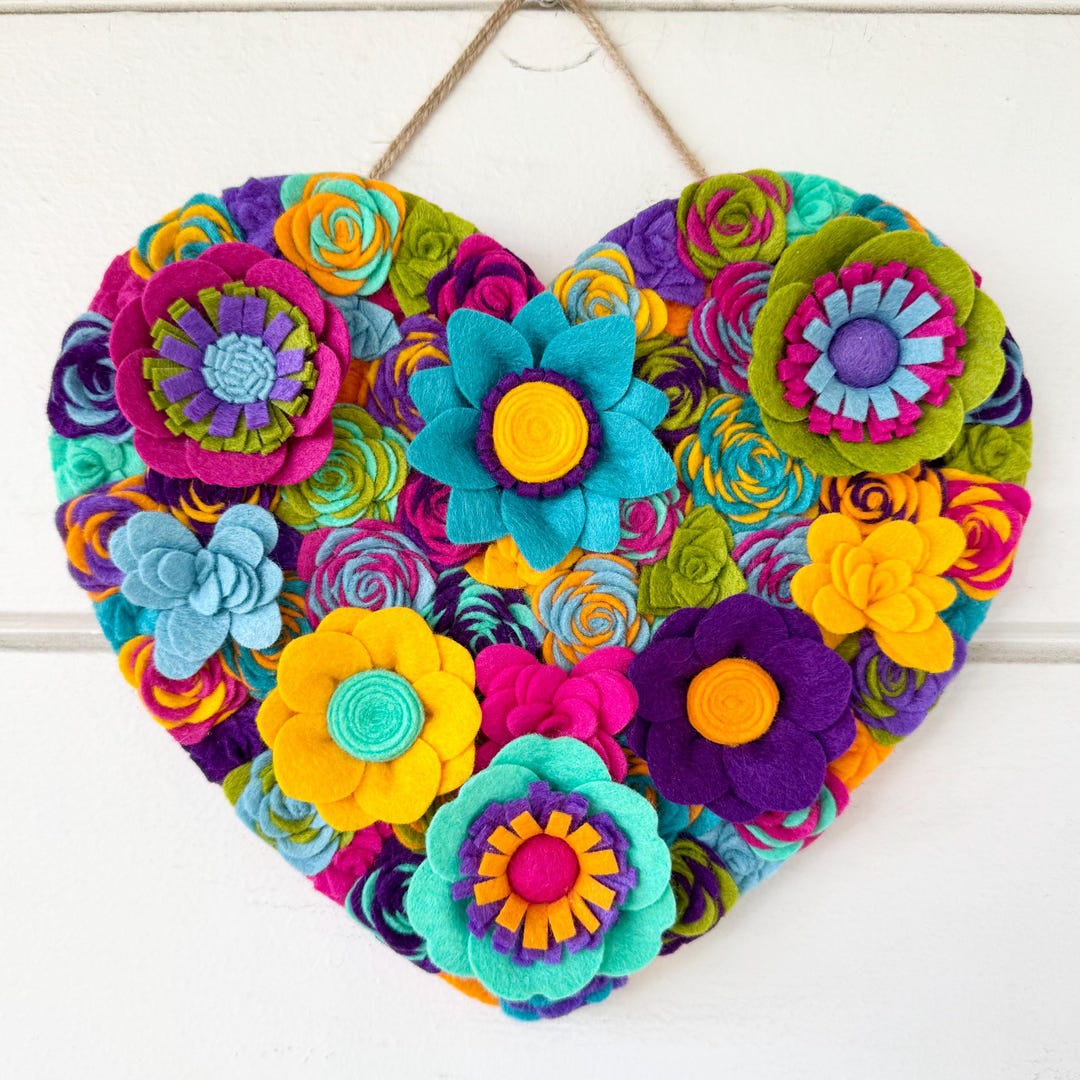 200 PCS Assorted Shape Mini Felt Flower Heart Star Embellishments Felt Pads Appliques For DIY Craft Decoration (Star Shape