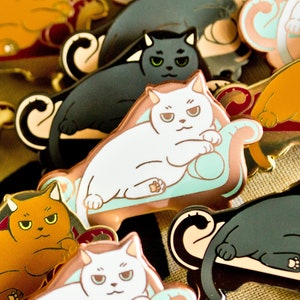 Lounge Chonk Cat Enamel Pin