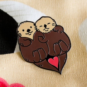 Significante otters emaille pin