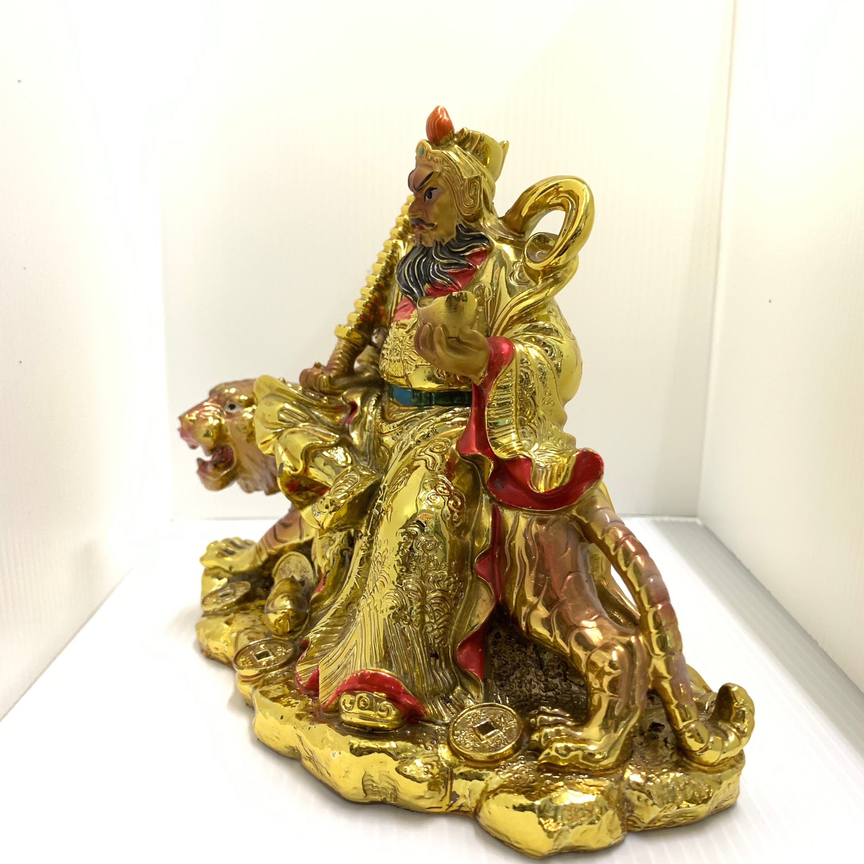 Chinesischer Gott auf dem Thron der Tigerstatue Etsy