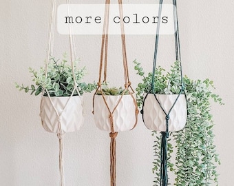 Simple Plant Hanger - Macrame Hanging Plant