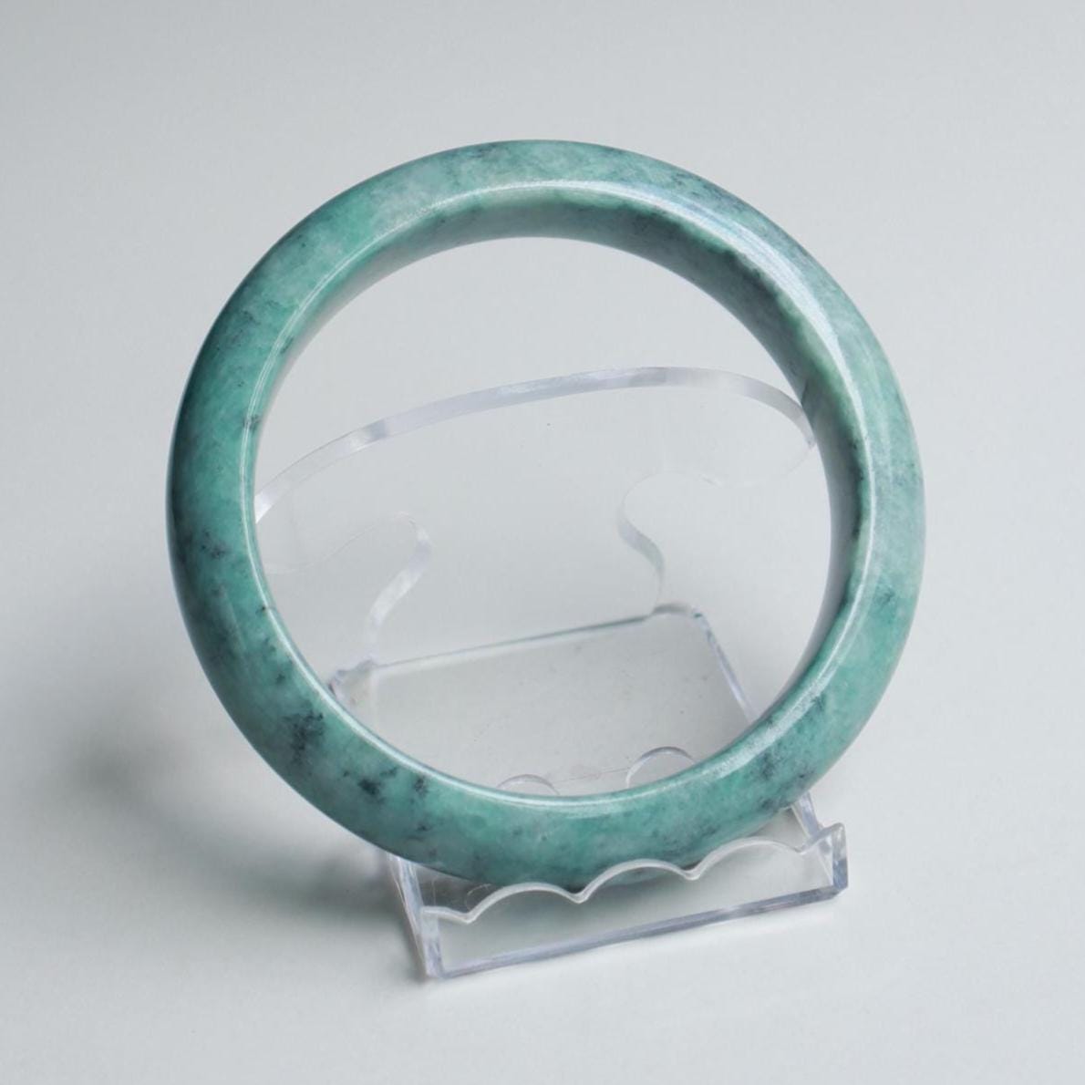 62 mm ビルマ翡翠バングル：天然グリーン翡翠、氷の質感 - Etsy 日本
