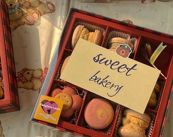 Red & Black Checked Macaron Box: 6/8/9 Hole Cookie Packaging