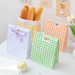 Sacs en papier à carreaux vert / jaune / violet / orange / Sacs en papier biscuits / Sacs en papier treat / Sacs de fête / Sacs de pique-nique - Ensemble de 5 - 9 x 6 x 3 1/4 »