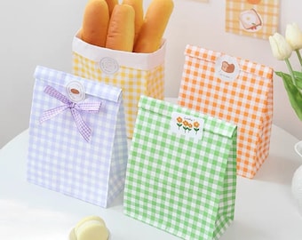Rutiga pappersgodispåsar – Picknickstil Festförpackning (5-pack)