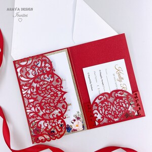 Classic Laser Red Wedding Uitnodigingen, Floral Laser Pocket Met Boetie, Customized Insert&RSVP Card {Free Infinite Design Before Pay}