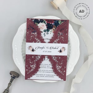 Romantique Bourgogne Laser Cut Invitation au brunch de mariée, invitation à la dentelle rustique pour la douche nuptiale et mariage {Free Infinite Design avant payer}