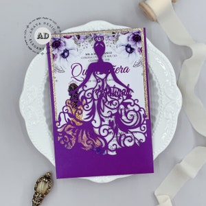 Aangepaste romantische paarse en gouden prinses Sweet 15 uitnodigen, Mis XV Anos Quince uitnodiging met envelop {Gratis oneindig ontwerp voordat u betaalt}