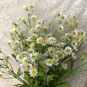 5pcs Artificial Daisy Flower, Faux Daisy, Fake Daisy, Daisy Bouquets ,Wedding Daisy Flower Bouquets Centerpieces Decor