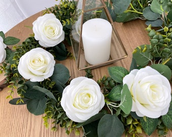 INSUNSIX 100 rose artificiali bianche, 7,6 cm, in schiuma rossa, per fai da te, decorazioni per torte, matrimoni, baby shower, centrotavola (bianco e rosso