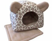 Novelty bear cave bed
