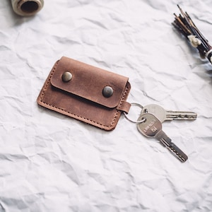 Leather Keychain wallet,Minimal card holder keychain, Card Wallet, Minimalist Credit Card holder,  Personalized Card Holder with Keychain
