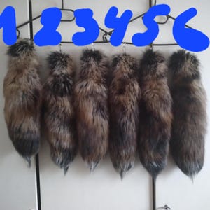 Real brown fox tail Keychain Fur keychain Royal fox tail Fox key chain Fur key chain Keychain for bag Ecofriendly fox tails Quadrobics tails