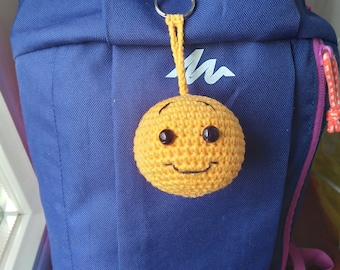 Crochet smiley key chain Plushie crochet smiley keychain Handmade smiley keychain Decor for backpack, bag, keys and car Cute keychain Gifts