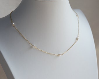 Mehrfach Perlenkette Gold Vermeil, Gold Perlenkette, Perlenhalsband, 925 Sterling Silber Minimalist Perlenkette, zierliche Perlenkette