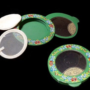 Unusual Vintage Compact with Mirror and Powder Sifter Compartment | Columbia of 5th Avenue Swingtime Compact | Green & Floral Painted Case