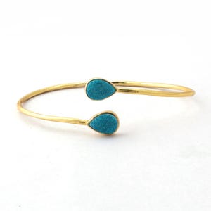 Natürliche Zucker Druzy Edelstein Armreif Armbänder, vergoldeter verstellbarer Armreif, handgemachter Stil Boho Druzy Schmuck, Rohstein Armreif.  2446