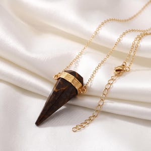 Tigeröga-pendelhalsband, guldkedja med kristallhänge, halsband med naturligt tigeröga, smycken med helande kristaller, present till henne