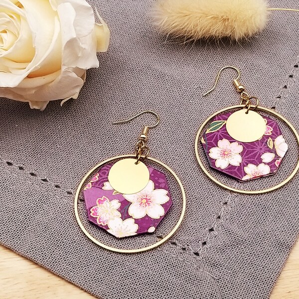 Purple dangling earrings in Japanese paper