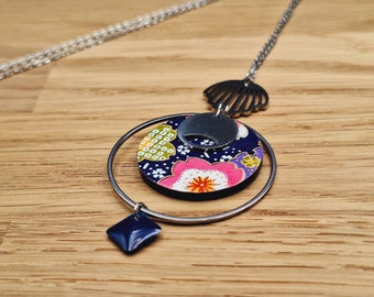Necklace necklace necklace in wood and Japanese paper dark blue, pink, green